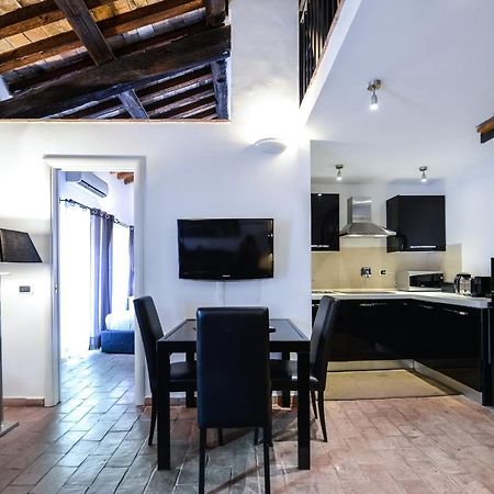 Ibernesi - Charming Apartment At The Roman Forums Exterior foto